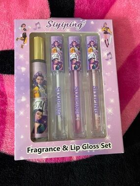 K-pop demon hunters Siyiping Fragrance & Lip Gloss Set - Purple Glitter
